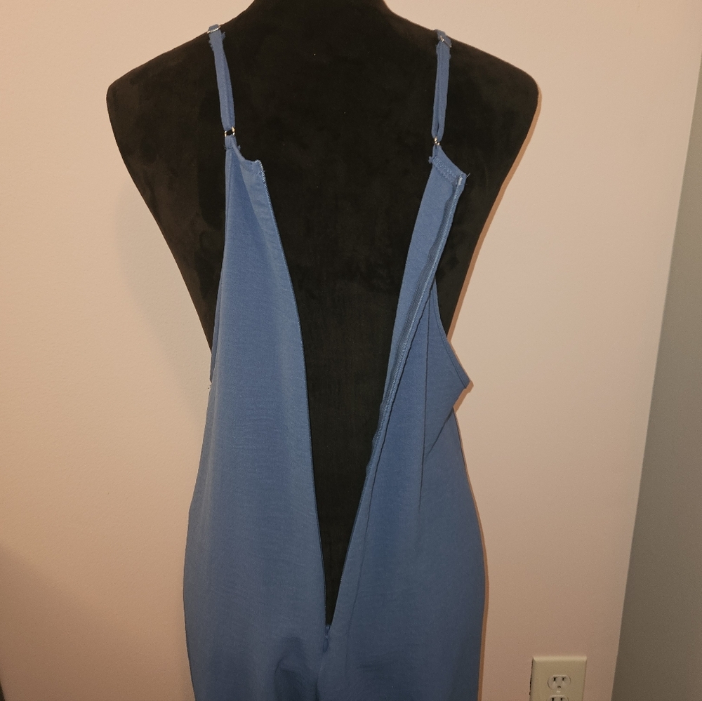 Solid Blue Harem Jumpsuit - Size Medium 🩵 - Picture 9 of 10